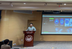 现了人工智能理论取藏书楼工做实践相连系的特